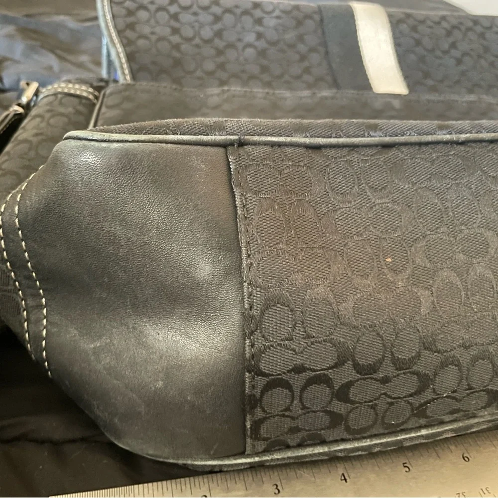 Coach Signature Voyager Messenger Bag - Picture 9 of 9